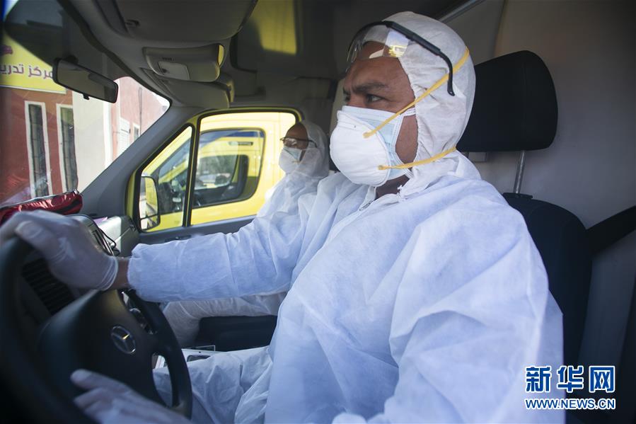（國際疫情&middot;圖文互動）（10）通訊：埃及救護車里的&ldquo;逆行者&rdquo;