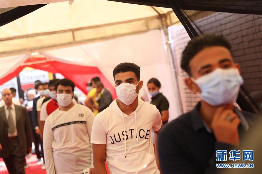 (國際)(1)埃及舉行議會(huì)上院選舉