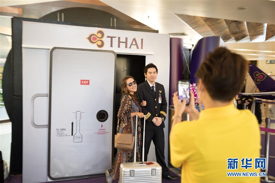 （國際&middot;圖文互動）（3）從機(jī)艙餐廳到模擬飛行　泰航出招緩解疫情壓力