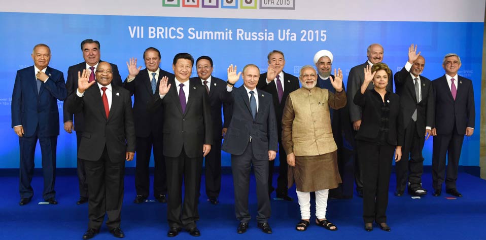 習近平出席金磚國家同歐亞經(jīng)濟聯(lián)盟、上海合作組織成員國、觀察員國及受邀國領導人對話會