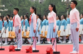 聽共青團員和少先隊員的心聲：請黨放心，強國有我！
