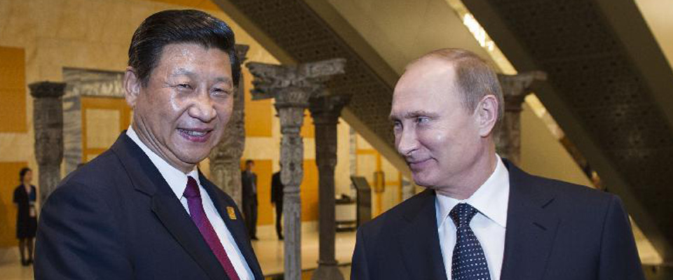 2013年10月，習近平在印尼巴厘島會見普京